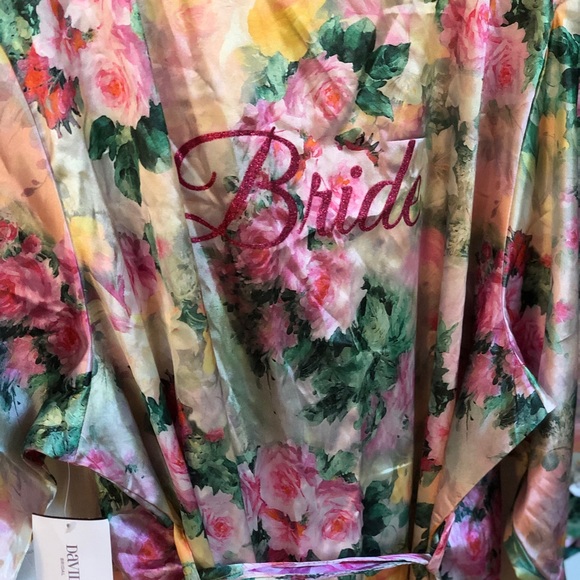 Bride Robe - Picture 2 of 5